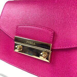 Furla Pink Fuchsia Saffiano Leather Chain Crossbody Clutch Bag | 💗 Farah